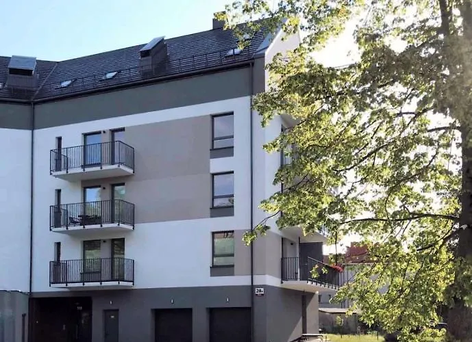 Cozy Family Near The Old Town